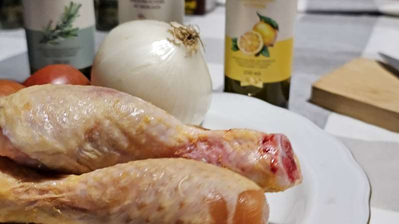 Ingredientes para preparar pollo al ajillo sin vino