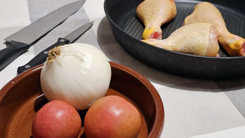 Como preparar muslos de pollo en salsa