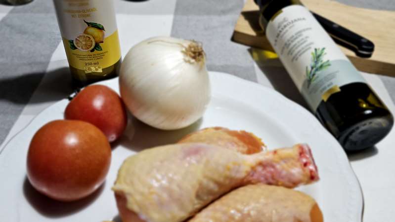 Ingredientes para preparar pollo al curry con leche de coco
