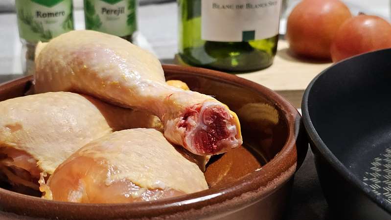 Ingredientes para preparar lentejas con pollo y chorizo